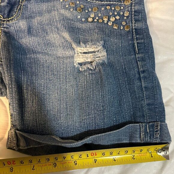 No Boundaries Denim Shorts Size 1 - Picture 6 of 9